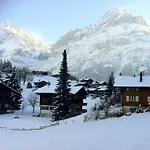 Apartman Mom - Alpine Boutique Apartments, Romantica, Near Terminal Grindelwald