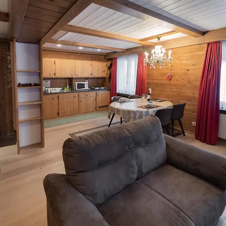 Mom - Alpine Boutique Apartments, Romantica, Near Grindelwald Terminal *