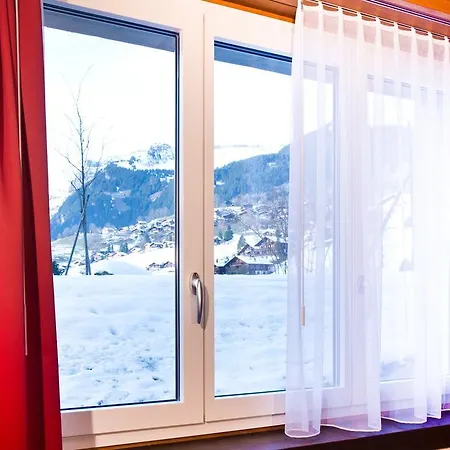 Apartment Mom - Alpine Boutique Apartments, Romantica, Near Grindelwald Terminal