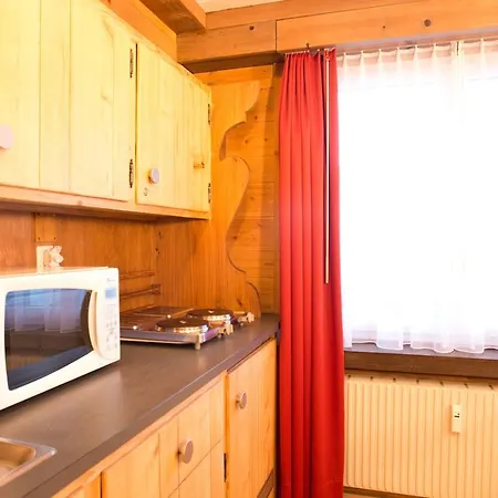 Apartment Mom - Alpine Boutique Apartments, Romantica, Near Grindelwald Terminal