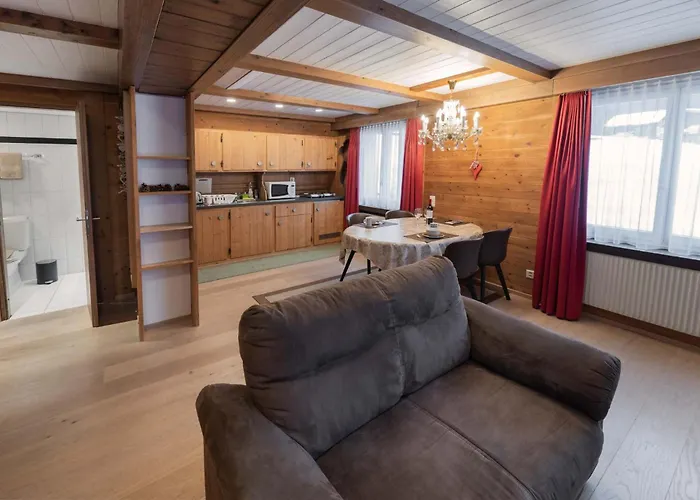 Mom - Alpine Boutique Apartments, Romantica, Near Grindelwald Terminal *