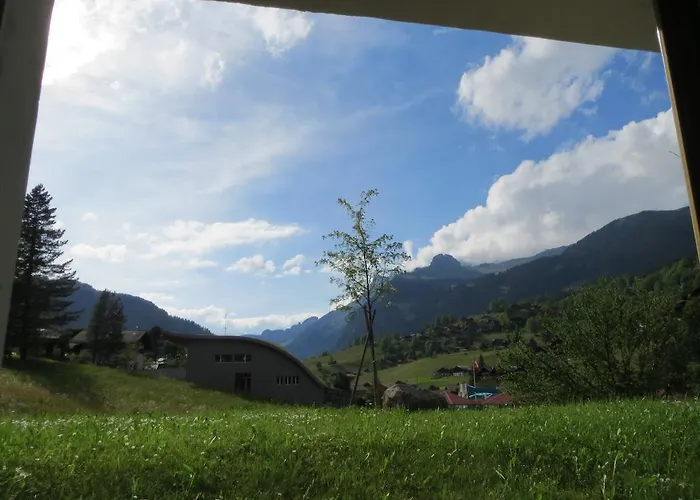 Apartment Mom - Alpine Boutique Apartments, Romantica, Near Grindelwald Terminal *