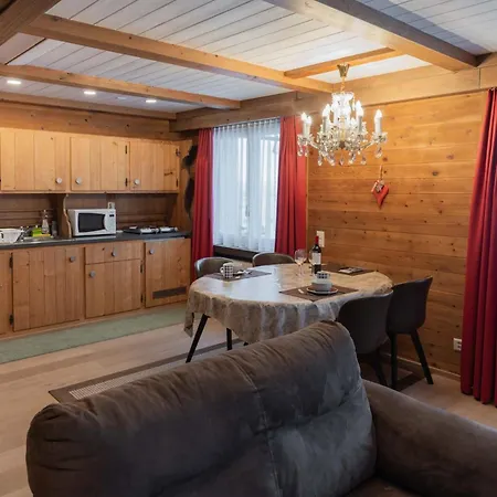 Mom - Alpine Boutique Apartments, Romantica, Near Terminal Grindelwald